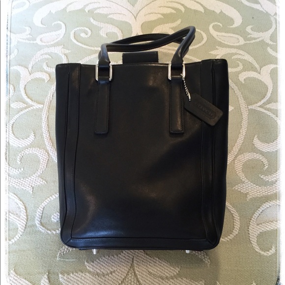 Coach Bonnie Legacy Bucket Bag. - Picture 3 of 7